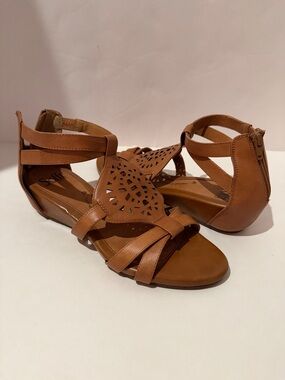 Sofft Tan Laser-Cut Strappy Back-Zip Sandals